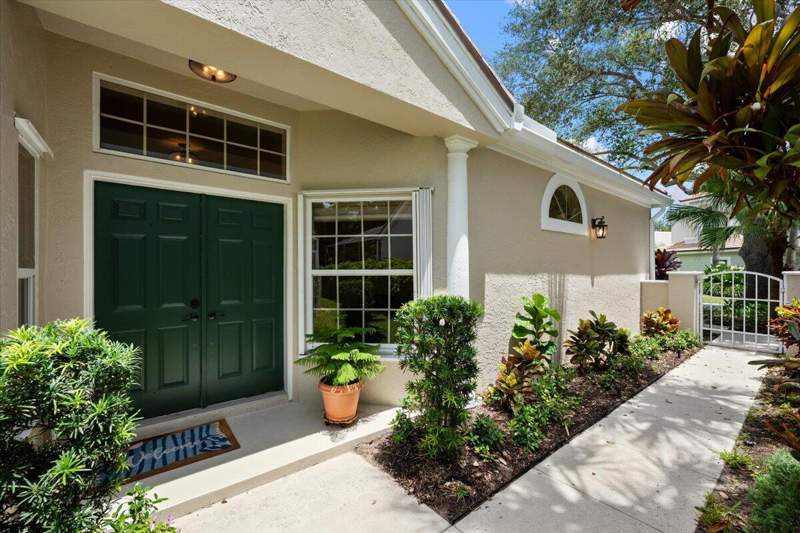 2 bedroom Single Family Residence at 21 Grand Bay Circle, Oak Harbour 3, Juno Beach — photo 3