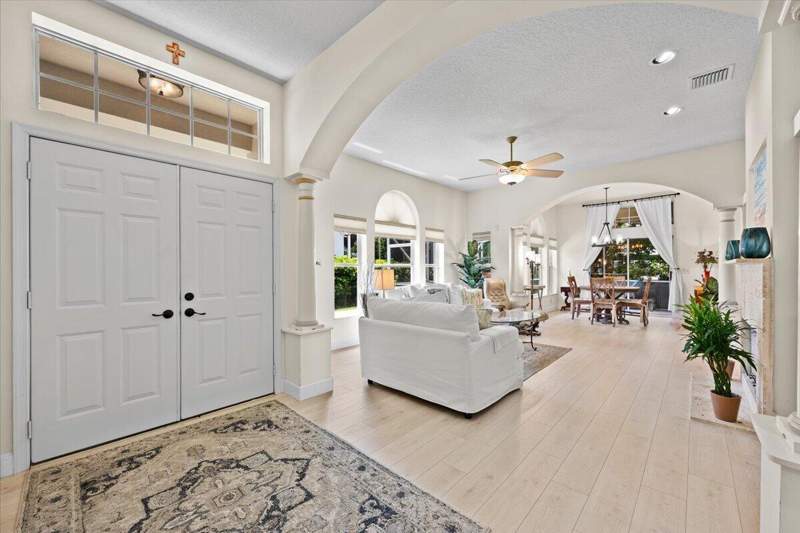 2 bedroom Single Family Residence at 21 Grand Bay Circle, Oak Harbour 3, Juno Beach — photo 4