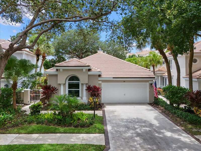 2 bedroom Single Family Residence at 21 Grand Bay Circle, Oak Harbour 3, Juno Beach — photo 1