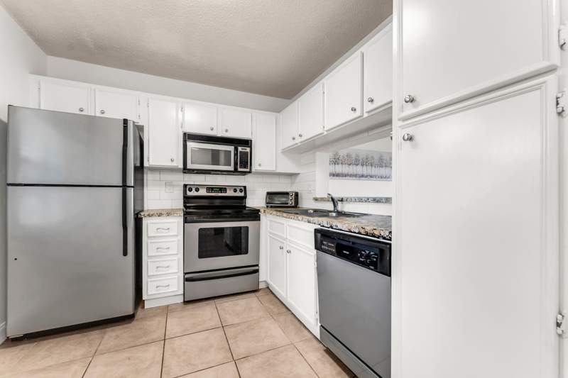 2 bedroom Condominium at 5510 Lakeside Drive #106, Viewpointe Condo, Margate — photo 4