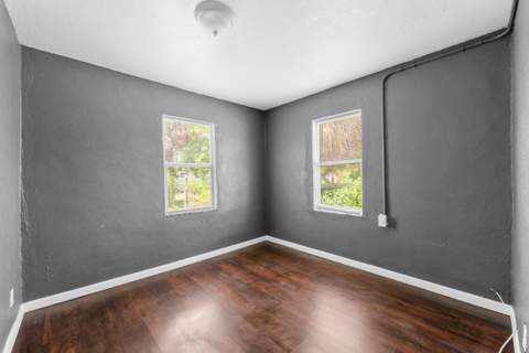 649 W 10th Street, Riviera Beach FL - photo 11 of 15