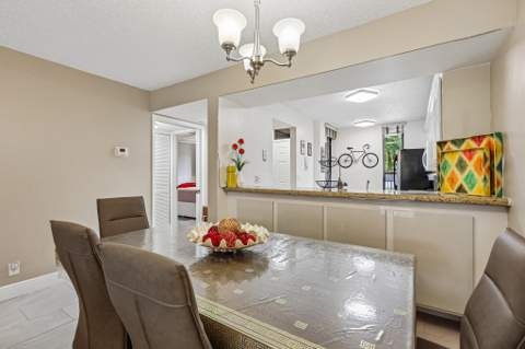 5718 Coral Lake Drive #206, Margate FL - photo 10 of 31