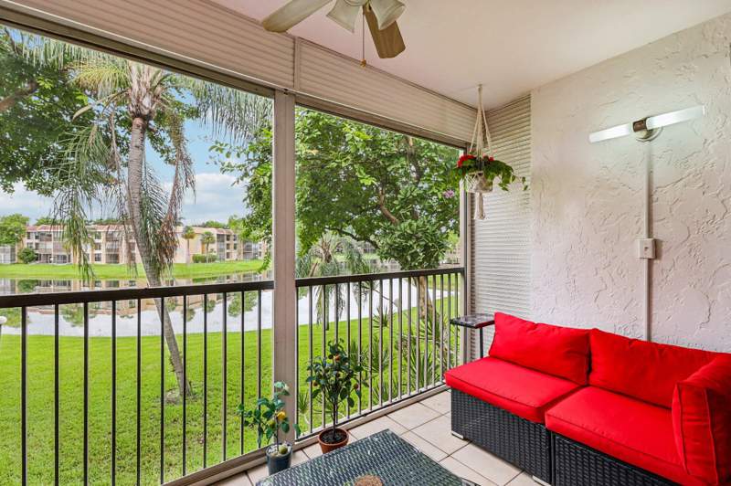 2 bedroom Condominium at 5718 Coral Lake Drive #206, Coral Gate II Condo, Margate — photo 5