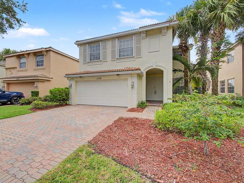5 bedroom Single Family Residence at 11728 SW Bennington Circle, Tradition Plat No 19, Port St. Lucie — photo 3