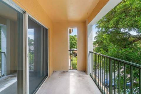 131 Yacht Club Way #307, Hypoluxo FL - photo 23 of 48