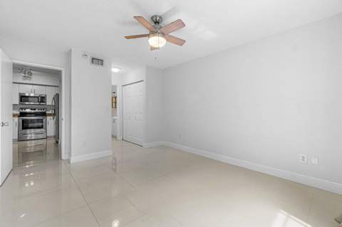 131 Yacht Club Way #307, Hypoluxo FL - photo 13 of 48