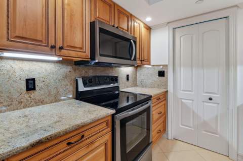 3000 N Ocean Drive #8A, Singer Island FL - photo 16 of 83