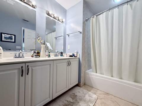 11584 Winchester Drive, Palm Beach Gardens FL - photo 9 of 17