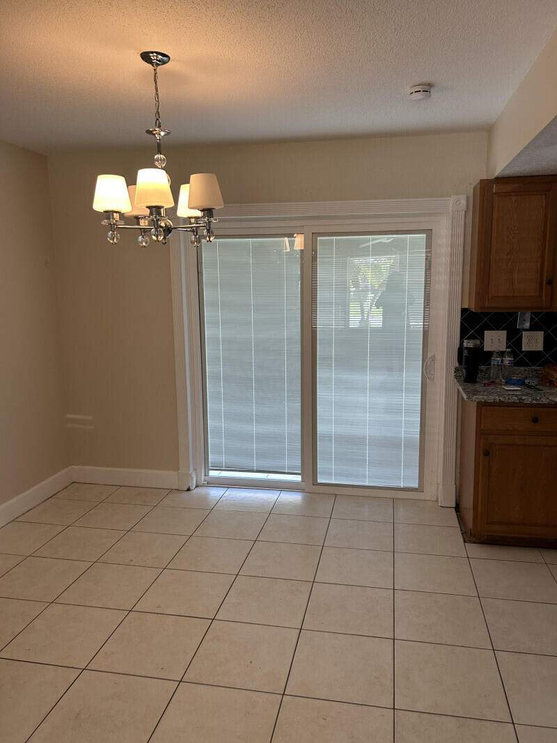 3 bedroom Single Family Residence at 884 SE Solaz Avenue, River Park Unit 7, Port St. Lucie — photo 3