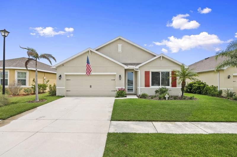 4 bedroom Single Family Residence at 10765 SW Cremona Way, Verano South - Pod C - Plat No. 2, Port St. Lucie — photo 2