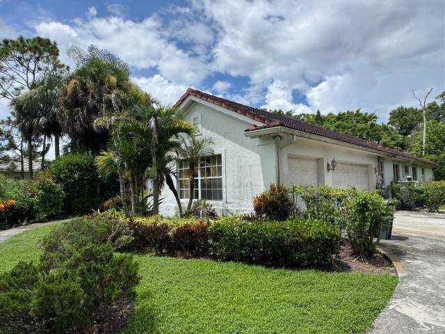 4 bedroom Single Family Residence at 18554 SE Old Trail Drive, Old Trail Pud, Jupiter — photo 1