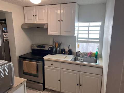 4100 N 32nd Court, Hollywood FL - photo 15 of 31