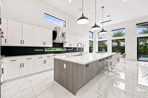 6924 N Stillwater Shores Drive, Davie FL - photo 6 of 39