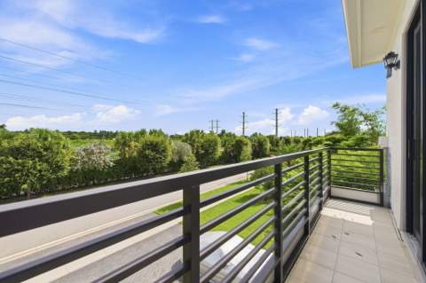6924 N Stillwater Shores Drive, Davie FL - photo 21 of 39