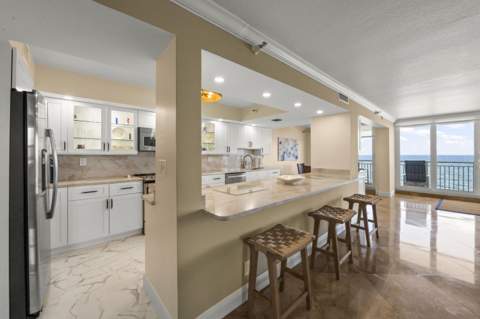 3600 S Ocean Boulevard #Ph 601, South Palm Beach FL - photo 11 of 37