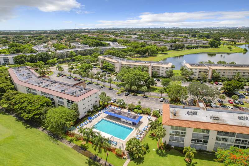 2 bedroom Condominium at 3205 Portofino Point #B4, Portofino Village, Coconut Creek — photo 3