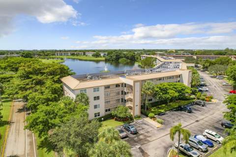 3205 Portofino Point #B4, Coconut Creek FL - photo 23 of 33