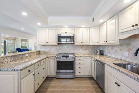 3721 Quail Ridge Drive #Bobwhite C, Boynton Beach FL - photo 14 of 51