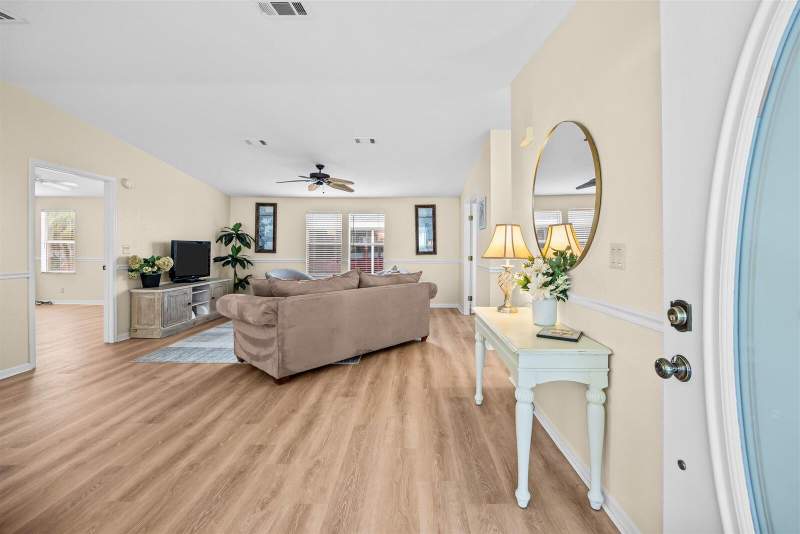 2 bedroom Manufactured Home at 7928 Meadowlark Lane, The Preserve At Savanna Club, Port St. Lucie — photo 4