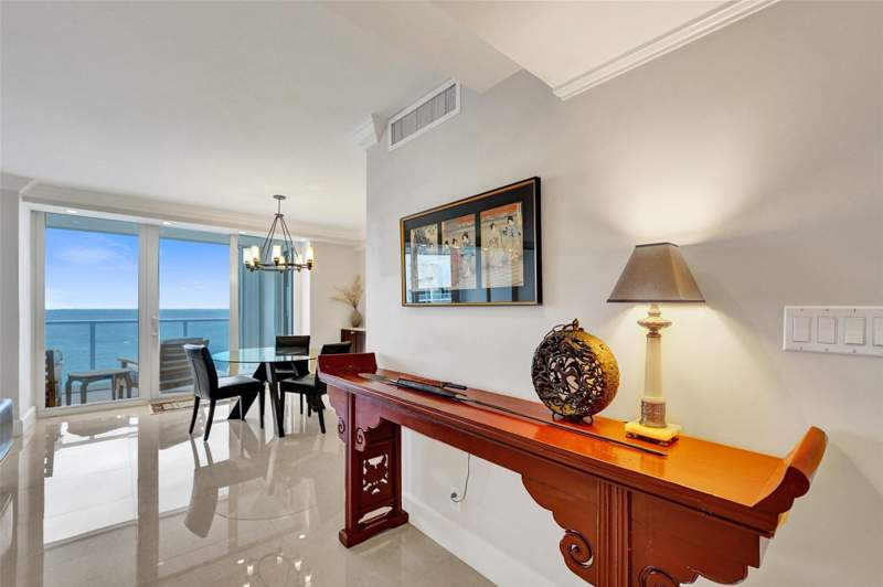 2 bedroom Condominium at 4300 N Ocean Boulevard #Phb, Plaza East Condo, Fort Lauderdale — photo 4