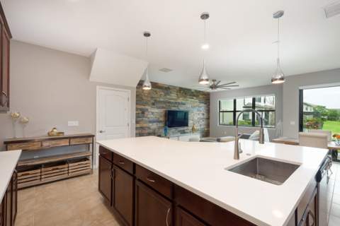 4486 Appleton Circle, Oakland Park FL - photo 8 of 32