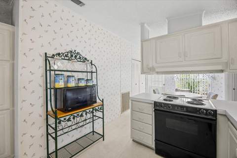 3712 Crabapple Drive, Port St. Lucie FL - photo 13 of 49