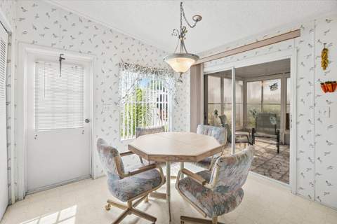 3712 Crabapple Drive, Port St. Lucie FL - photo 14 of 49