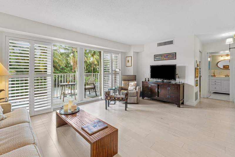 2 bedroom Condominium at 223 Atlantic Avenue #2B, Palm Beach Atlantic Condo, Palm Beach — photo 4
