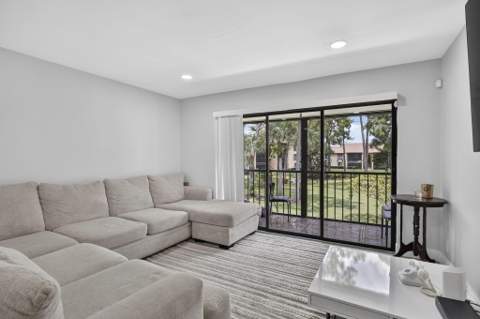 820 Sky Pine Way #H2, Greenacres FL - photo 11 of 36