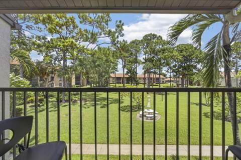 820 Sky Pine Way #H2, Greenacres FL - photo 13 of 36