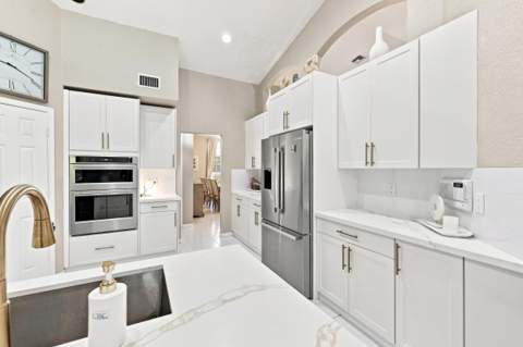20369 Hacienda Court, Boca Raton FL - photo 14 of 68