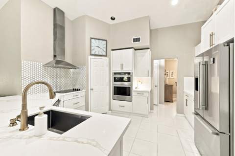 20369 Hacienda Court, Boca Raton FL - photo 17 of 68