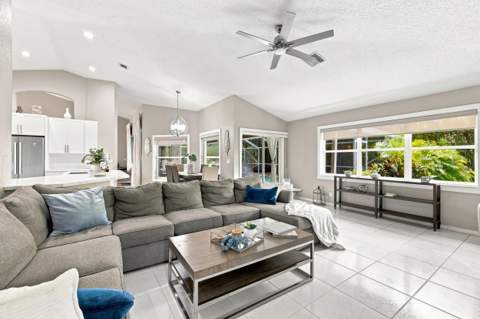 20369 Hacienda Court, Boca Raton FL - photo 22 of 68