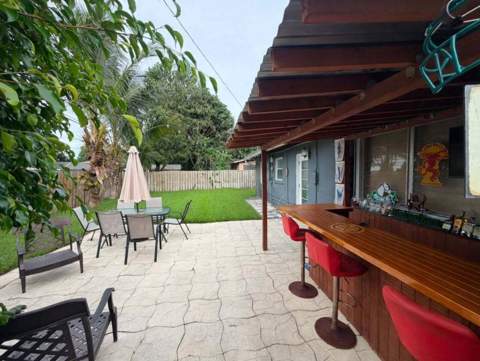1521 NE 32nd Court, Pompano Beach FL - photo 7 of 16