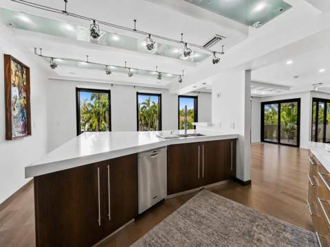 76 Isle Of Venice Drive #G, Fort Lauderdale FL - photo 15 of 39