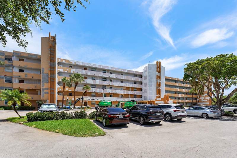 2 bedroom Condominium at 299 NW 52nd Terrace #Ph-U, Boca Teeca 7 Condo, Boca Raton — photo 2