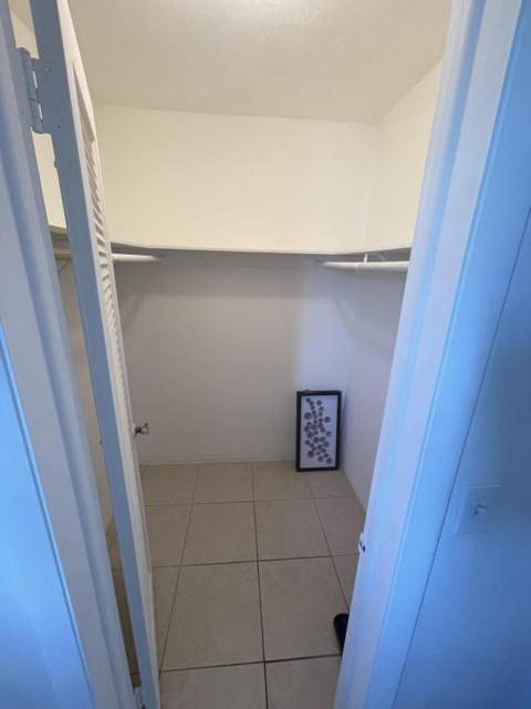 580 Egret Drive #314, Hallandale Beach FL - photo 9 of 13
