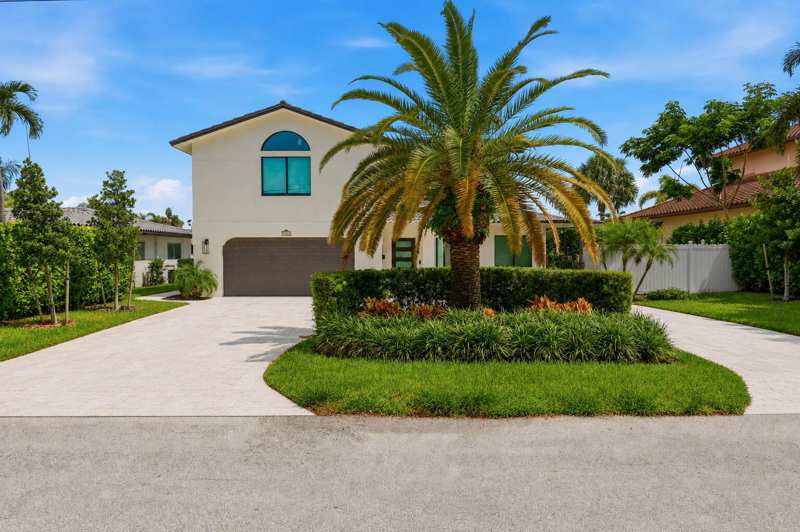 4 bedroom Single Family Residence at 2447 SE 10th Street, Pompano Isles Sec, Pompano Beach — photo 1