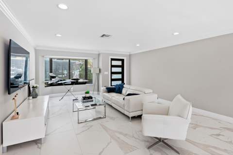 2447 SE 10th Street, Pompano Beach FL - photo 7 of 35