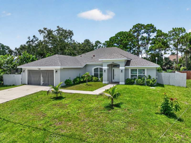 5 bedroom Single Family Residence at 3958 SW Brunswick Street, Port St Lucie Section 19, Port St. Lucie — photo 2