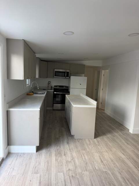 650 NW 214th Avenue, Pembroke Pines FL - photo 6 of 13