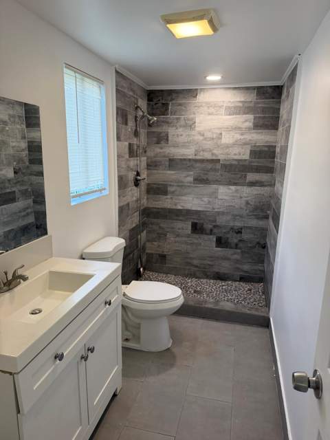 650 NW 214th Avenue, Pembroke Pines FL - photo 8 of 13