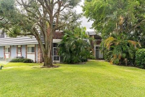 415 Pine Tree Court #16, Atlantis FL - photo 14 of 20