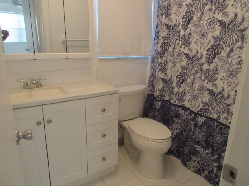 1 bedroom Condominium at 1115 Lake Terrace #107, Leisureville Lake Condo, Boynton Beach — photo 5
