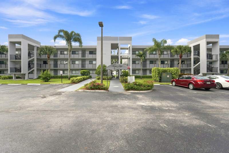 2 bedroom Condominium at 15355 Lakes Of Delray Boulevard #314, Lakes Of Delray, Delray Beach — photo 2
