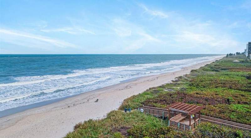 2 bedroom Townhouse at 4225 N Highway A1A #17, Ocean Harbour Villas Condominium, Fort Pierce — photo 2