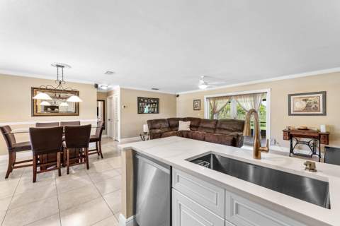 9393 Gettysburg Road, Boca Raton FL - photo 9 of 42