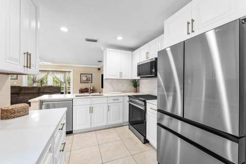 9393 Gettysburg Road, Boca Raton FL - photo 12 of 42