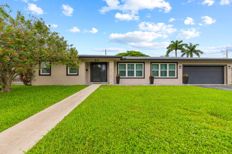 3 bedroom Single Family Residence at 841 NW 75th Terrace, Plantations Secluded Gardens, Plantation — photo 2
