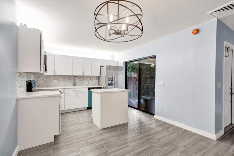 2 bedroom Townhouse at 736 NW 98th Circle, Jacaranda Parcel 610, Plantation — photo 3
